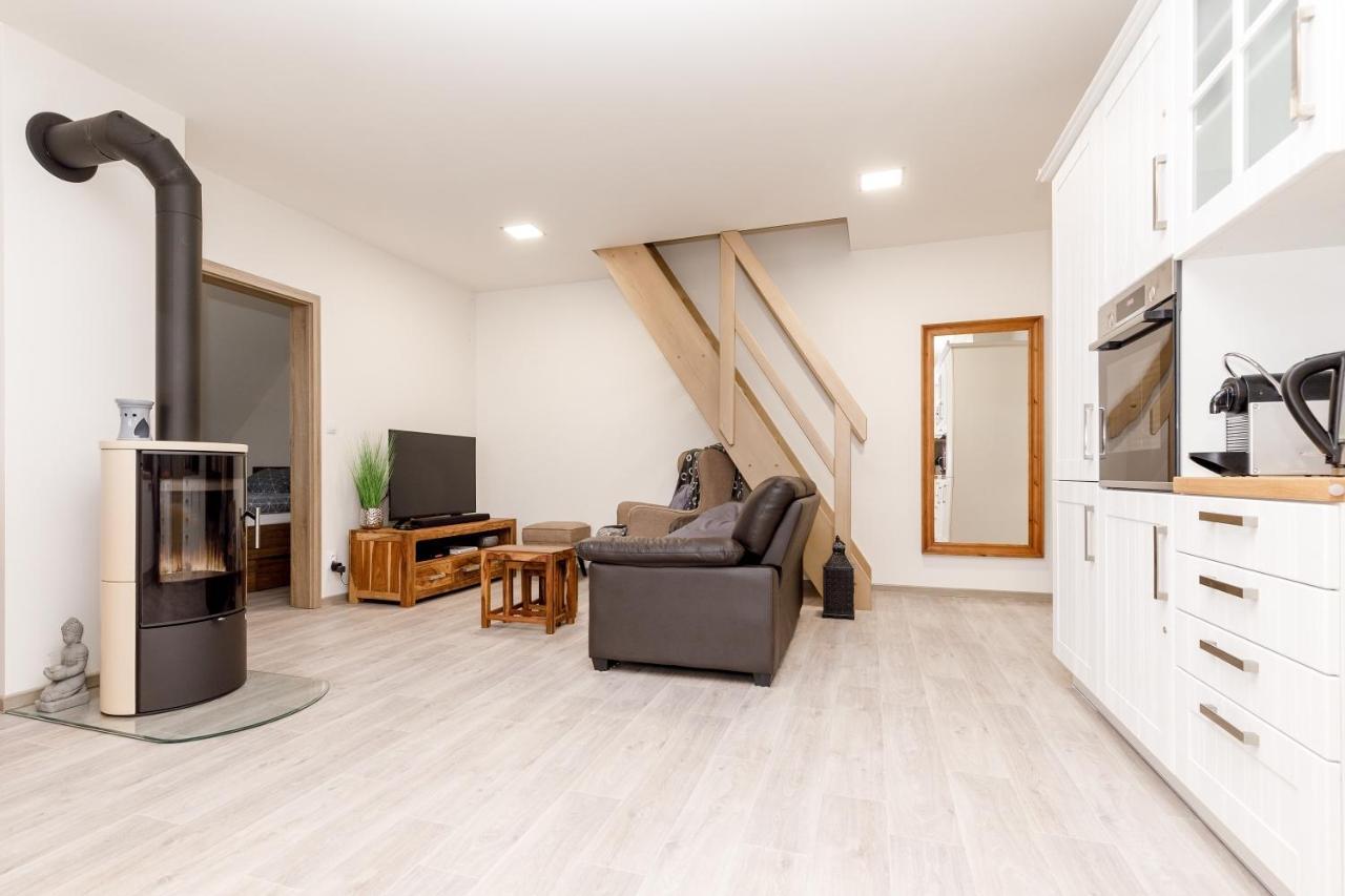 Apartment Ness Bozi Dar Bagian luar foto