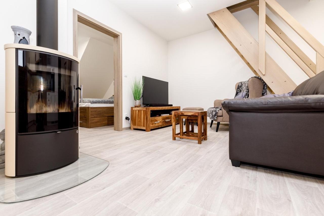Apartment Ness Bozi Dar Bagian luar foto
