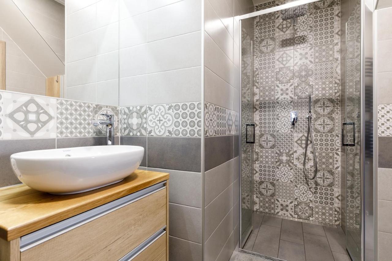 Apartment Ness Bozi Dar Bagian luar foto