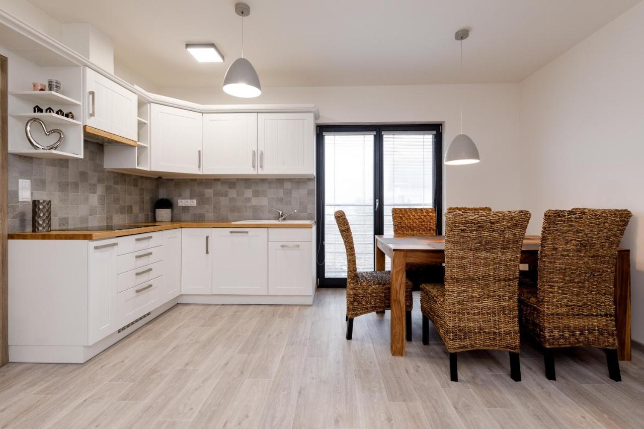 Apartment Ness Bozi Dar Bagian luar foto